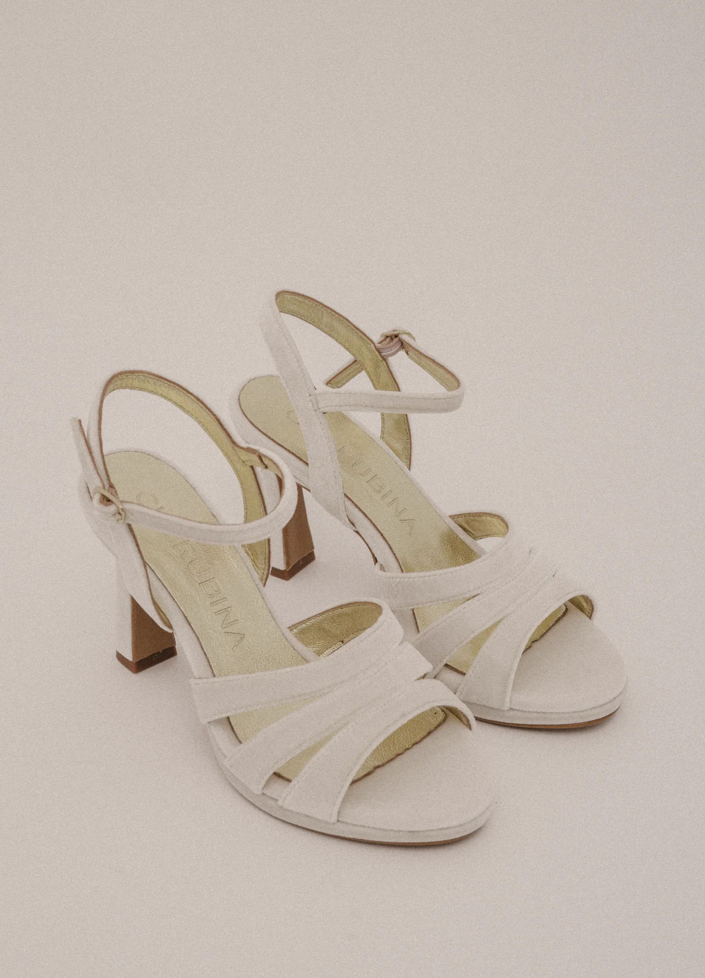 Sandalia de terciopelo Baltimore White - Image 4
