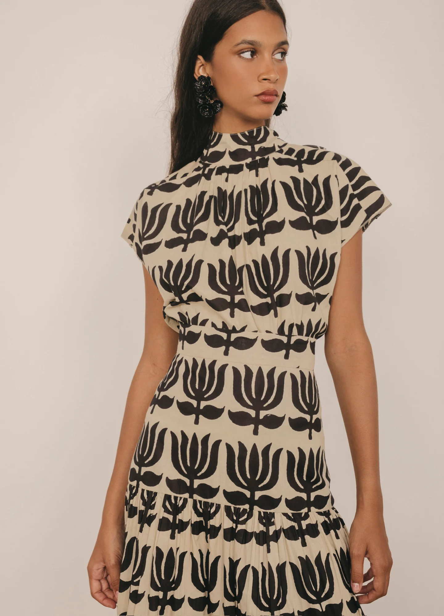Conjunto de top y falda negro Odalis-Kenia - Image 2