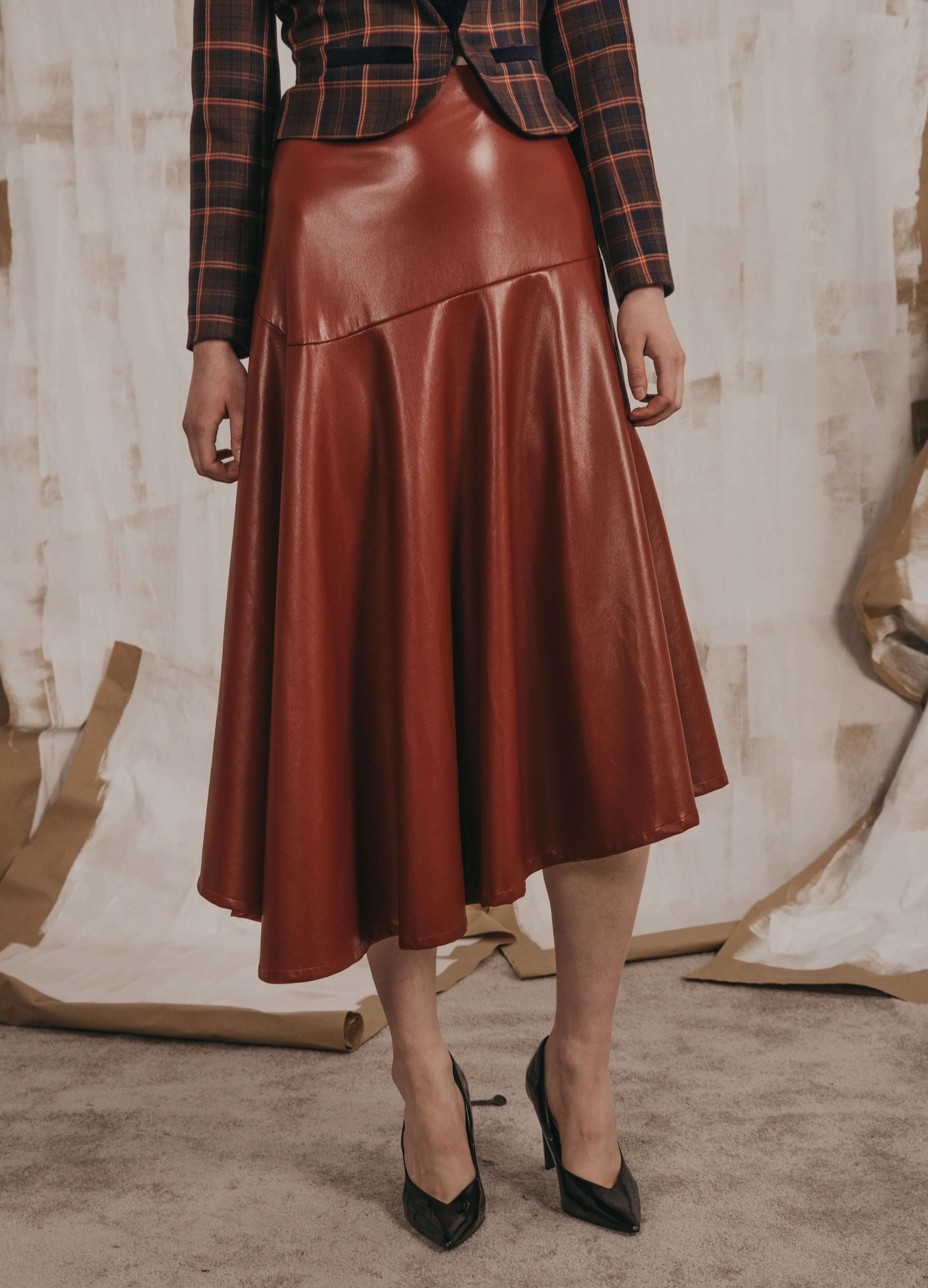 Falda Hollaway - Image 2