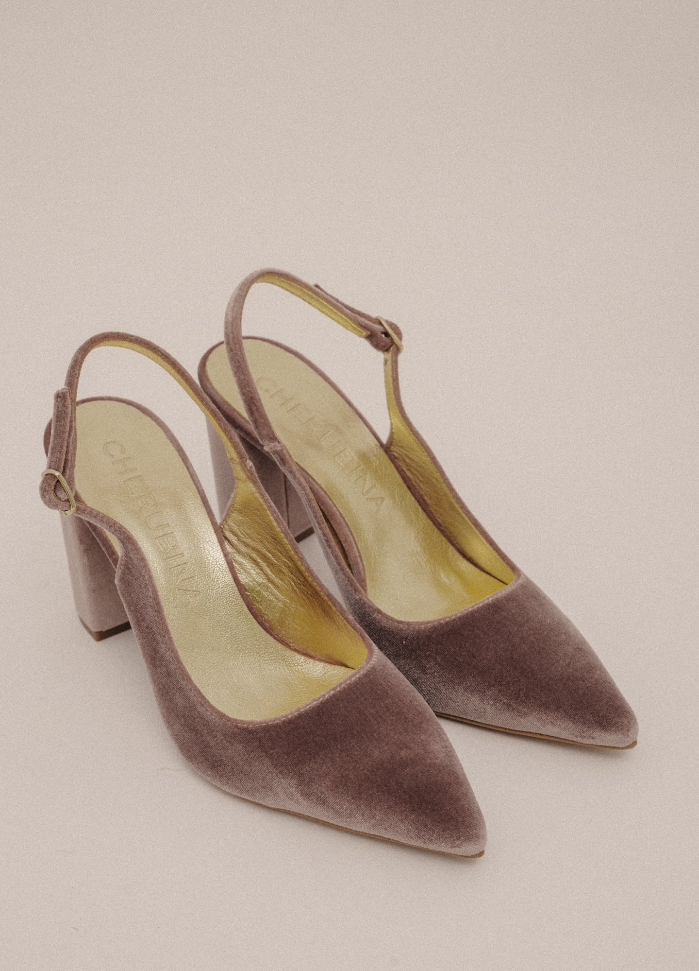 Zapato de terciopelo San Antonio - Image 10
