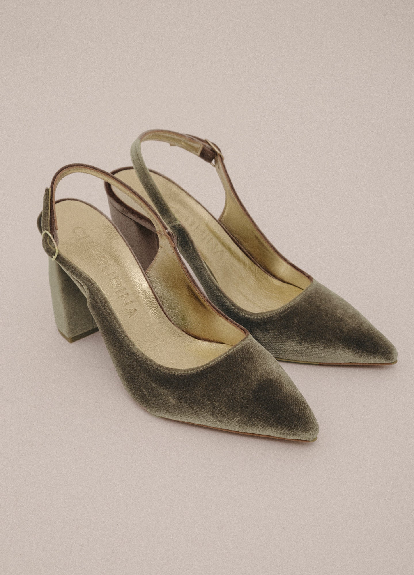 Zapato de terciopelo San Antonio - Image 2