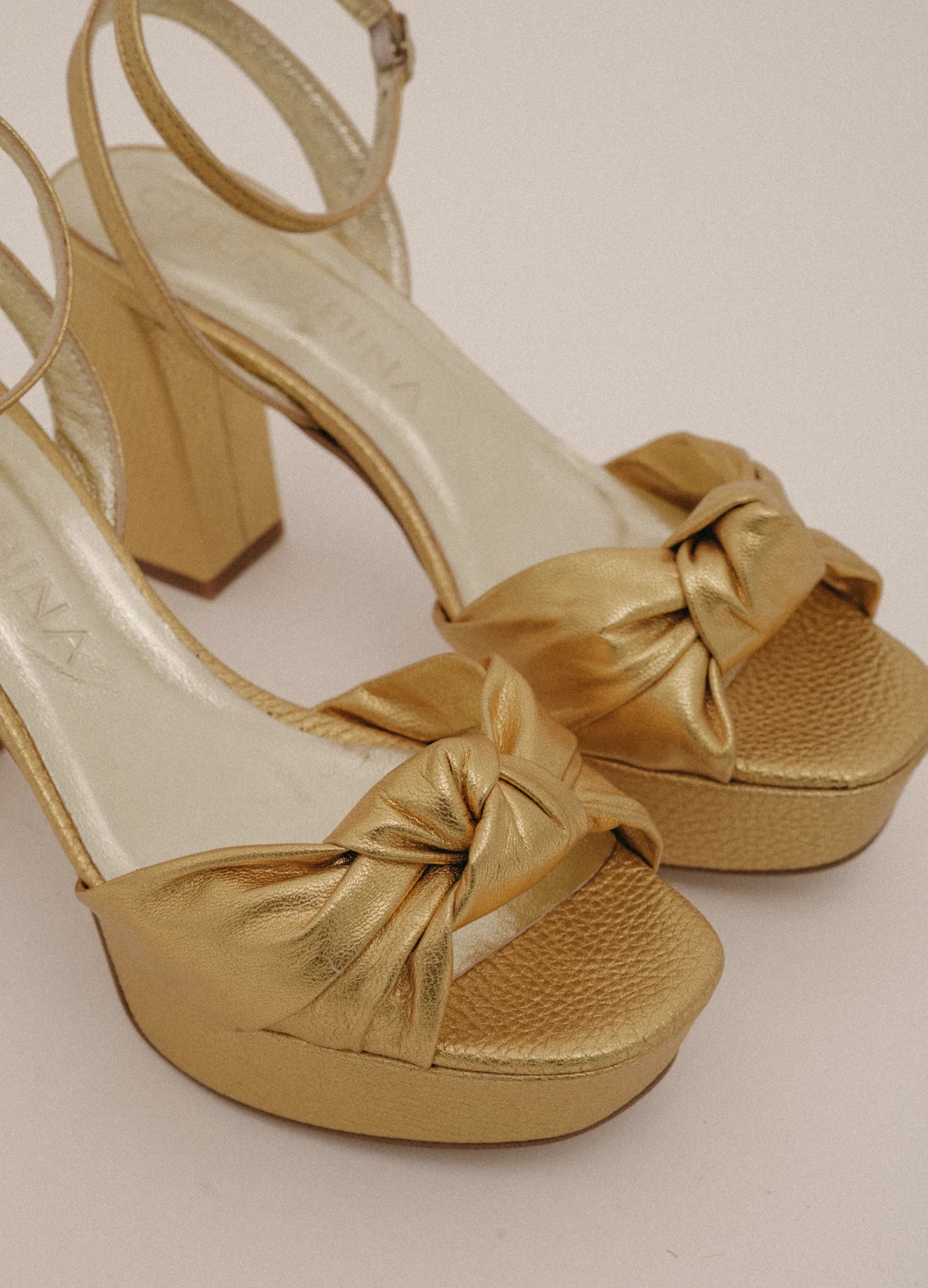 Sandalia de piel Madison - Image 4