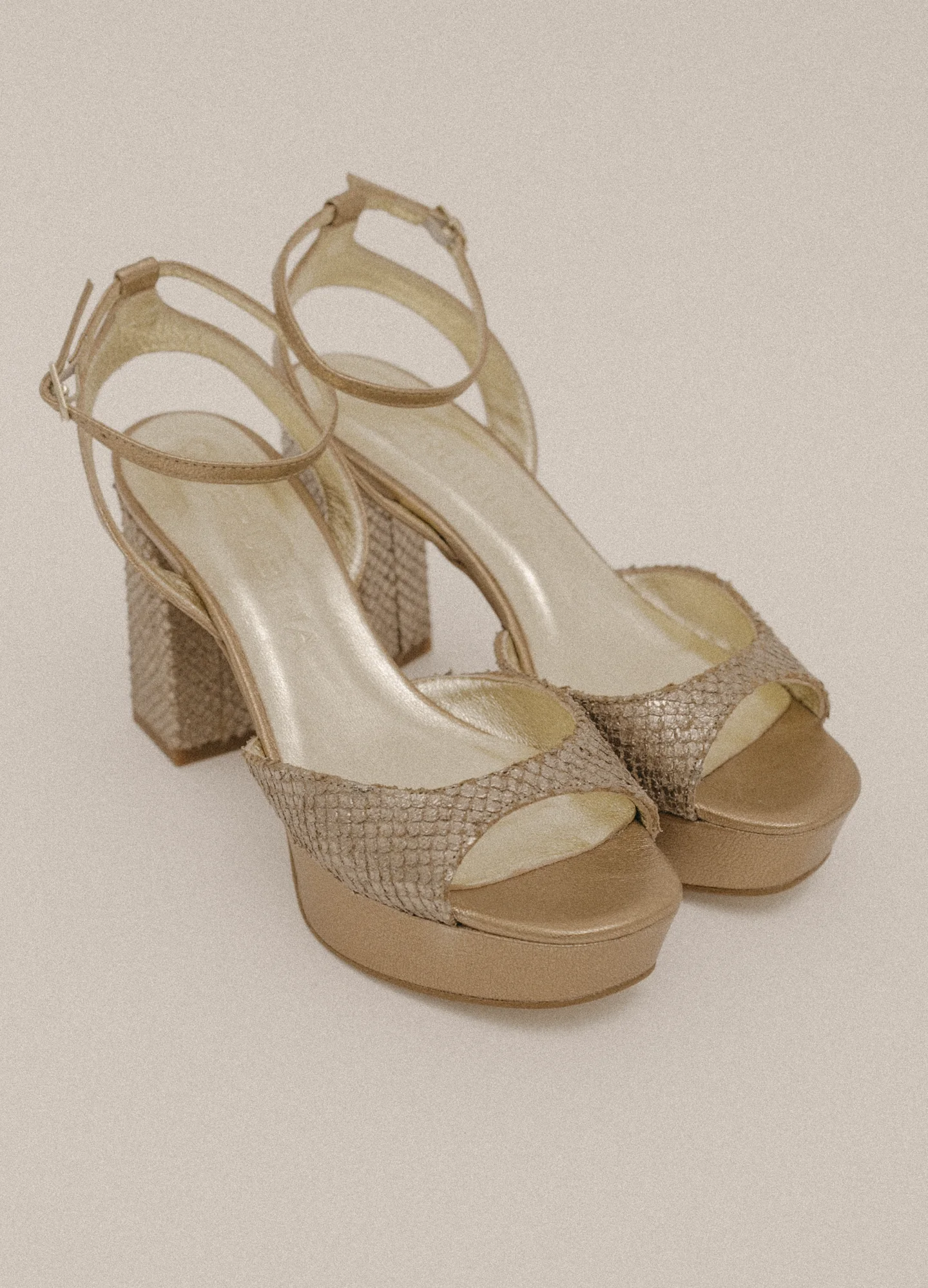 Sandalia de piel Maryland - Image 7