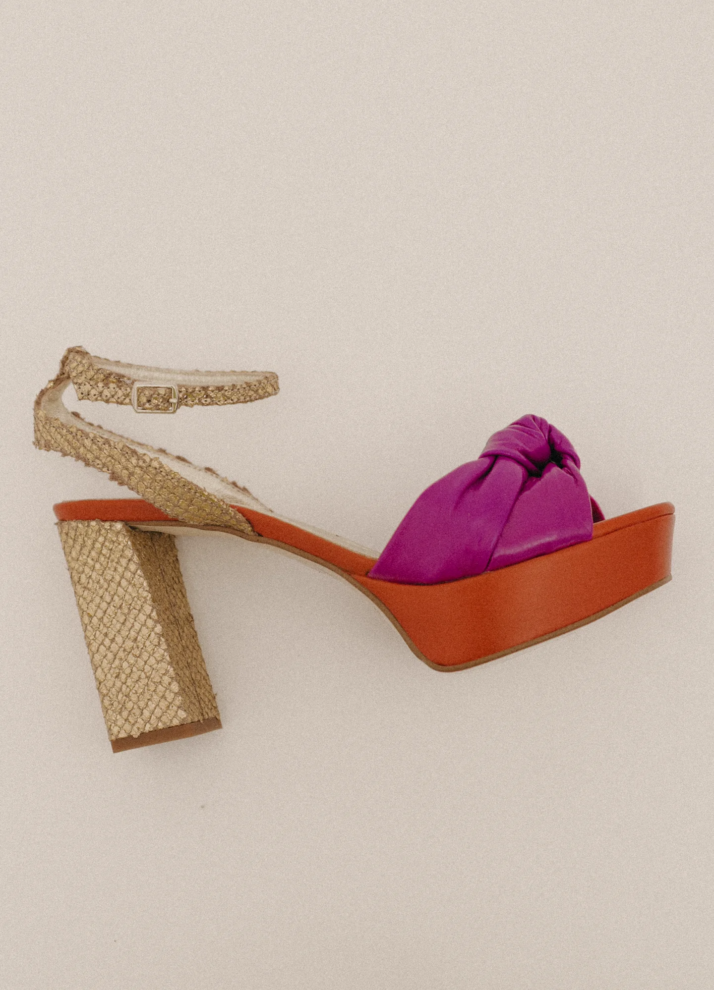 Sandalia de piel tricolor Irving - Image 3