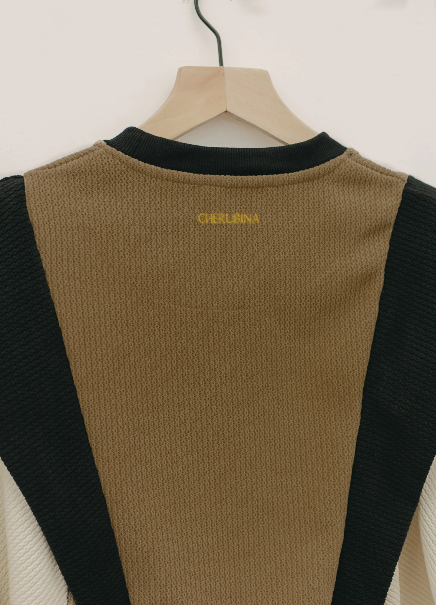 Sudadera Lauryn - Image 13
