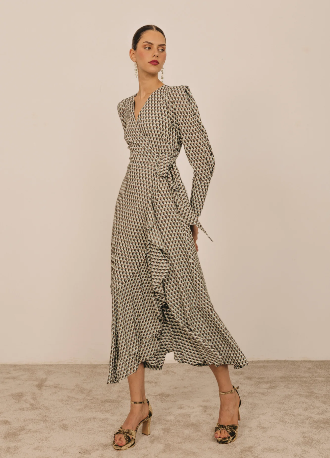 Vestido Smiler Geométrico - Image 8
