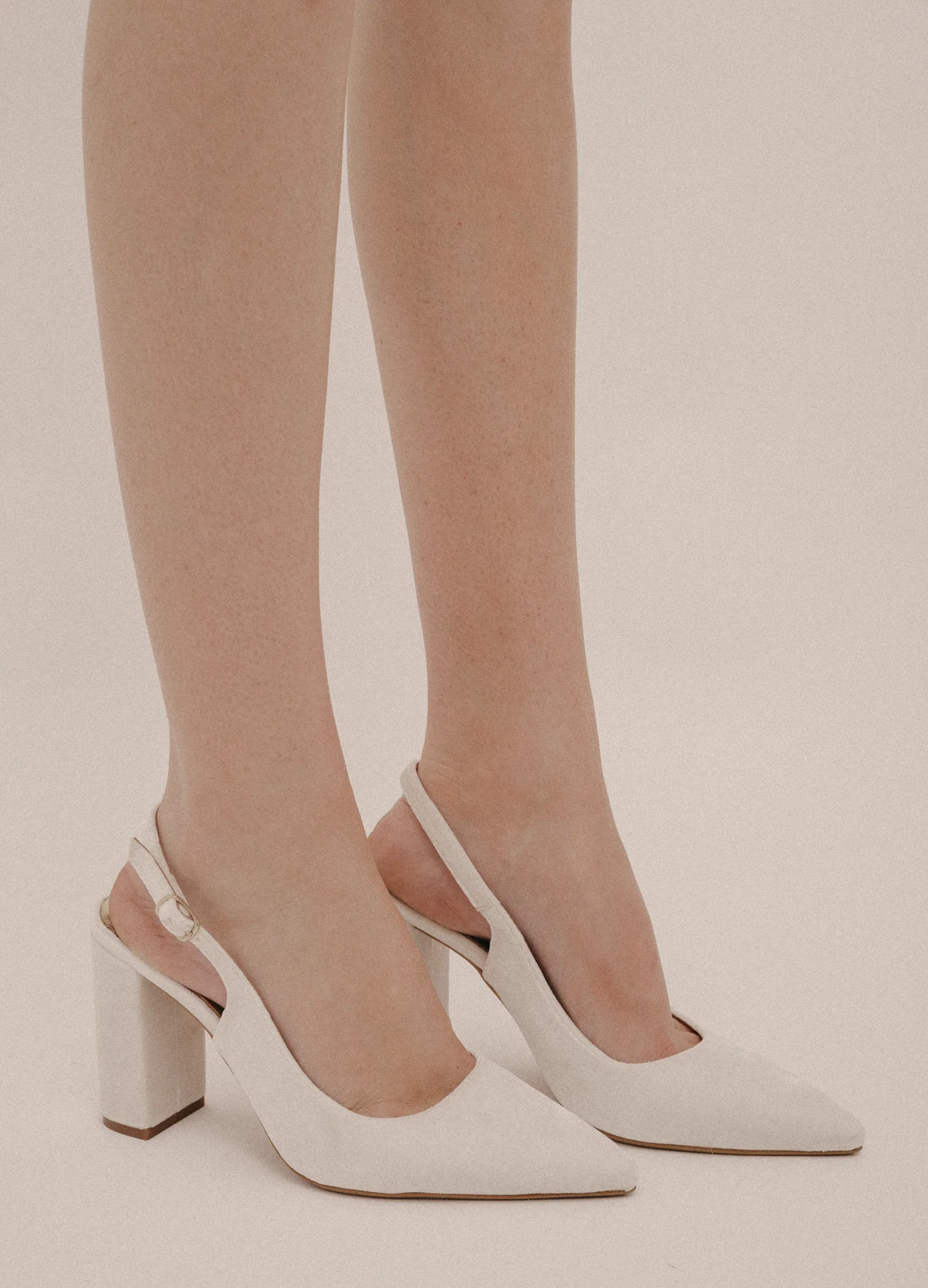 Zapato de terciopelo San Antonio White - Image 3